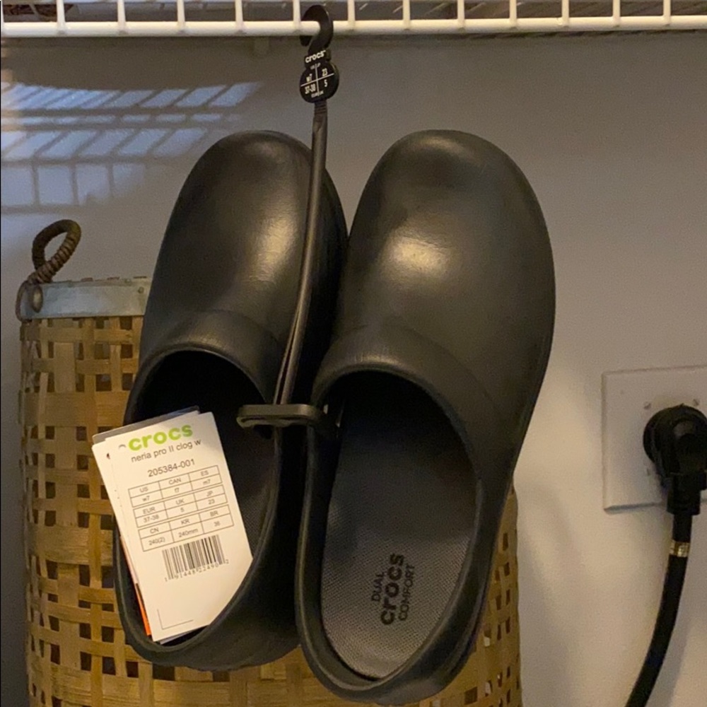 Brand New Crocs Professional Work Clog. Size 7